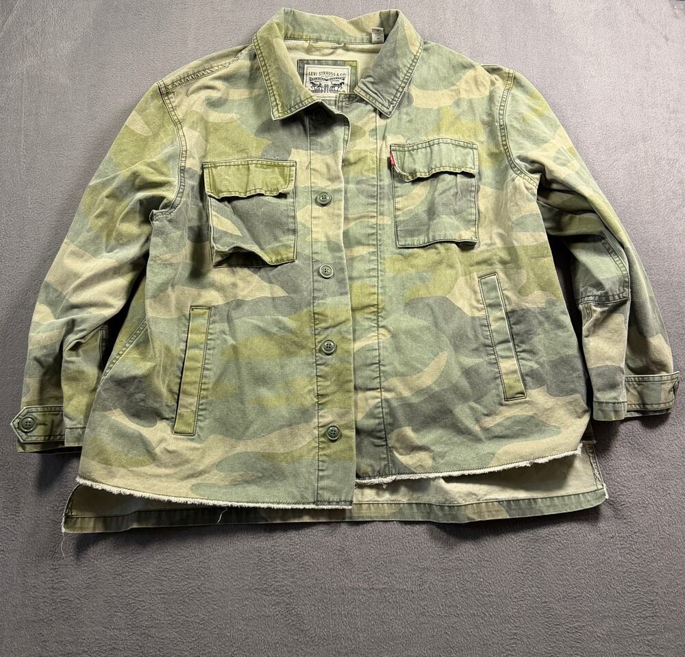 Levis Women 1X Camouflage Camo Raw Hem Button Front Cotton Utility jacket Plus